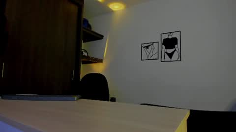 Snapshot of jessica_lovely77 chatting on 18, 6, 2026 Jessica online show from 18, 6, 2026
