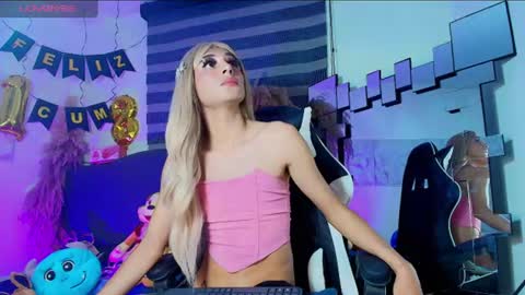 Snapshot of jessica_tan chatting on 23, 6, 2026 jessica_tan online show from 23, 6, 2026