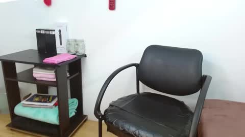 jessicarabbit4 online show from 27, 1, 2025