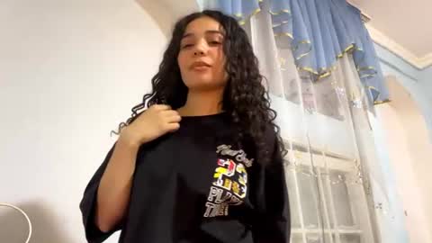 Snapshot of jessicaroad chatting on 7, 7, 2026 Elly online show from 7, 7, 2026