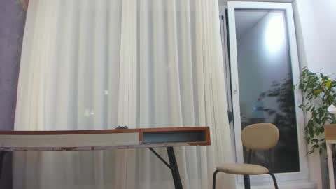 im doing any u want just ask me online show from 25, 10, 2025