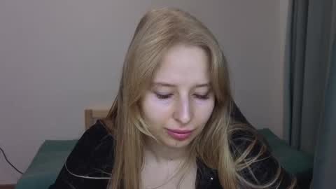 Snapshot of jessy_comely chatting on 14, 6, 2026 Jessy online show from 14, 6, 2026