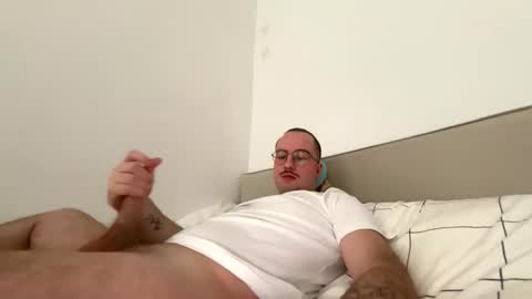 Snapshot of jesust12 chatting on 10, 4, 2026 Jesus online show from 10, 4, 2026