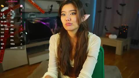 Hi all. My name is Naomi and Im glad to see you in my room  online show from 31, 10, 2025