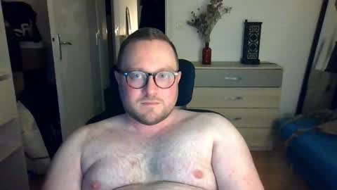 jeuneloup92 online show from 16, 1, 2026