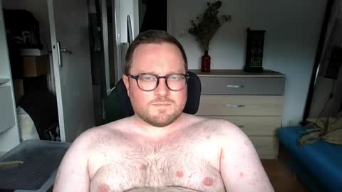Snapshot of jeuneloup92 chatting on 4, 5, 2026 jeuneloup92 online show from 4, 5, 2026