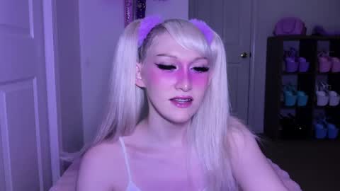   online show from 12, 4, 2026