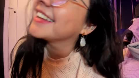 Snapshot of jeylee_ chatting on 5, 3, 2025 Jeyy online show from 5, 3, 2025