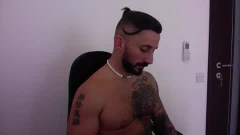 jfenech13071979 online show from 15, 1, 2026