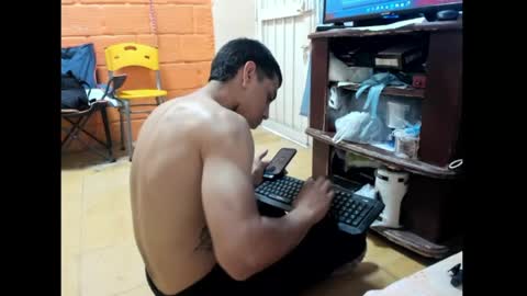 Snapshot of jharol_cardona chatting on 17, 3, 2026 Jharol online show from 17, 3, 2026