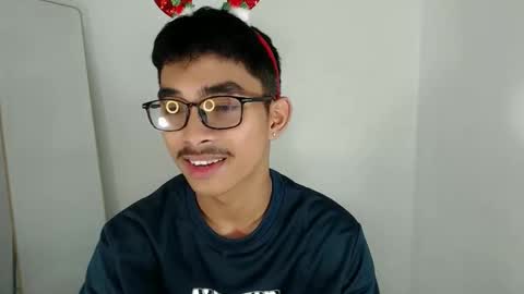 Snapshot of jhnxxnaughty_ chatting on 23, 12, 2025 Johnny online show from 23, 12, 2025