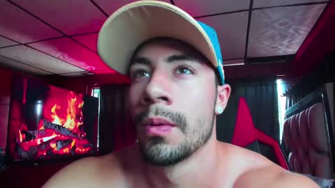 Jhojan Strong  online show from 15, 2, 2025