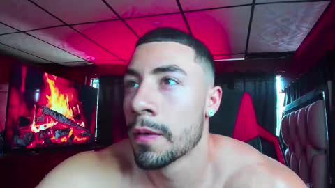 Jhojan Strong  online show from 19, 2, 2025