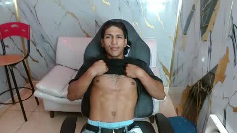 Snapshot of jhon_cooper18 chatting on 1, 2, 2026 jhost online show from 1, 2, 2026