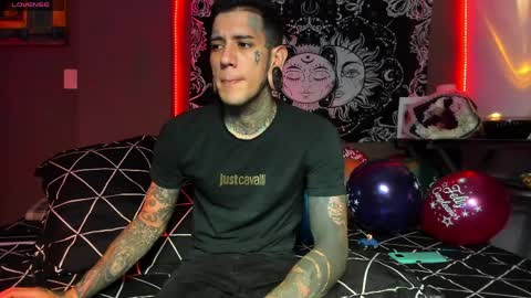 Snapshot of jhonny_ackerman chatting on 7, 4, 2026 jhonny_ackerman online show from 7, 4, 2026