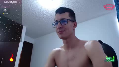Snapshot of jhonny_hot_s chatting on 9, 3, 2025 Jhonny independent model online show from 9, 3, 2025