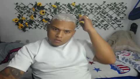 Snapshot of jhonny_marin chatting on 26, 10, 2025 jhonny_marin online show from 26, 10, 2025