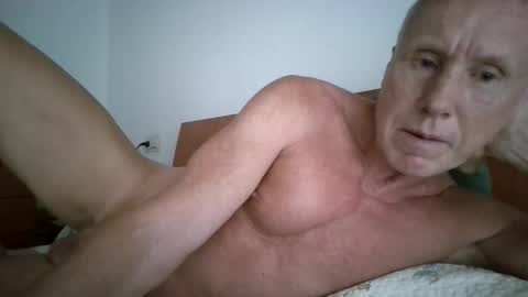 Snapshot of jhonpelopaja2 chatting on 9, 10, 2025 jhonpelopaja2 online show from 9, 10, 2025