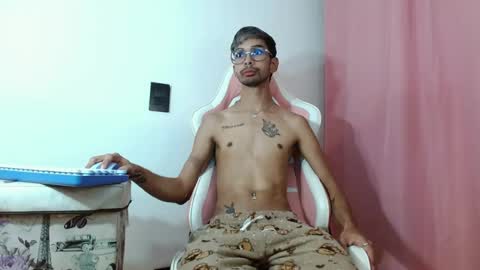 Snapshot of jhonsonvlatino chatting on 17, 7, 2026 jhonsonvlatino online show from 17, 7, 2026