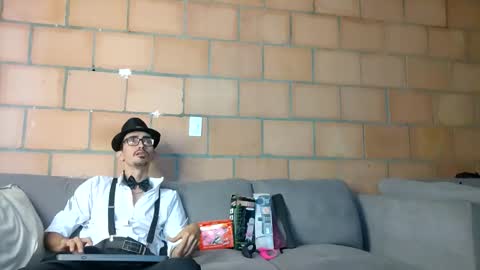 Jhosuamoore  online show from 25, 2, 2026