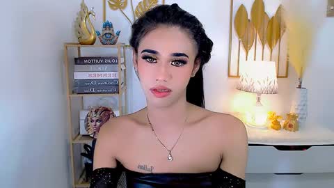 Snapshot of jhulianagrey chatting on 18, 12, 2024 julie online show from 18, 12, 2024