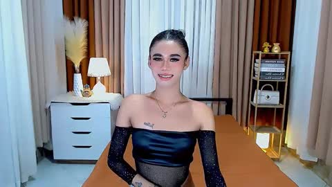 Snapshot of jhulianagrey chatting on 7, 1, 2025 julie online show from 7, 1, 2025