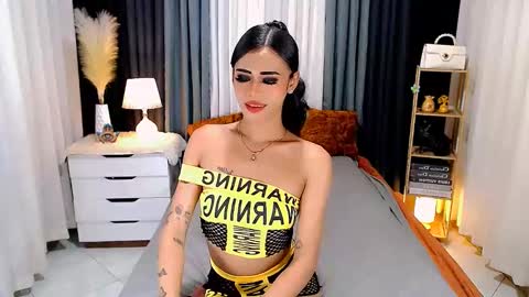 Snapshot of jhulianagrey chatting on 19, 2, 2025 julie online show from 19, 2, 2025