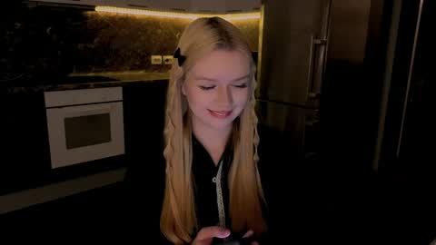 Snapshot of jiaalisaa chatting on 16, 5, 2026 Lisa I would really appreciate it if you could help me achieve 88 thumbs up favorite patterns 38457588 online show from 16, 5, 2026