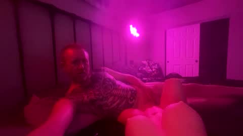 Snapshot of jimboslice4u2 chatting on 10, 7, 2026 jimboslice4u2 online show from 10, 7, 2026
