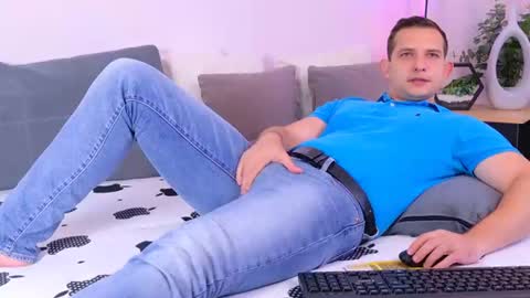 Snapshot of jimmy_doss chatting on 19, 7, 2026 Jimmy online show from 19, 7, 2026
