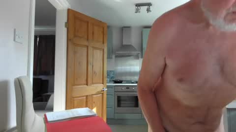 Snapshot of jimmybenido chatting on 24, 6, 2026 Jim Redgewell online show from 24, 6, 2026