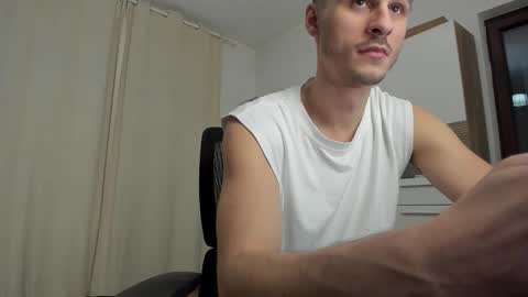 Snapshot of jimmys_style chatting on 26, 9, 2025 AlphaJimmy online show from 26, 9, 2025