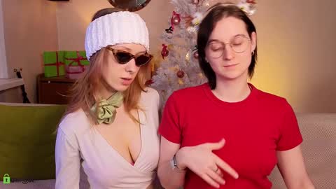 Snapshot of jitoon_exe chatting on 20, 12, 2024 Hey Guys We are Julia ginger  Tina brunette online show from 20, 12, 2024