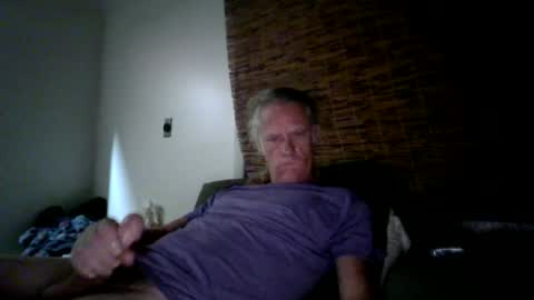 Snapshot of jizzmitten5 chatting on 22, 6, 2026 jizzmitten5 online show from 22, 6, 2026