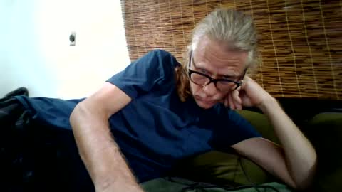 Snapshot of jizzmitten5 chatting on 2, 7, 2026 jizzmitten5 online show from 2, 7, 2026
