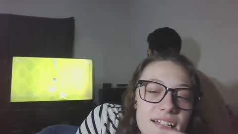 jjj963733 online show from 2, 12, 2025