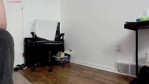 Nicole  Allen online show from 14, 3, 2026