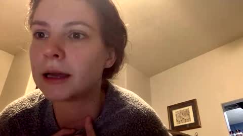 Snapshot of jlynn1997 chatting on 12, 11, 2025 jlynn1997 online show from 12, 11, 2025