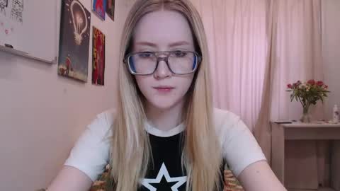 joan_kiss online show from 23, 4, 2026
