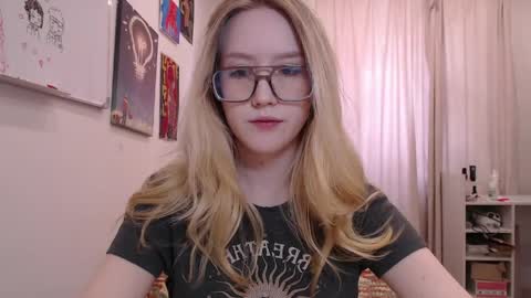 Snapshot of joan_kiss chatting on 1, 6, 2026 joan_kiss online show from 1, 6, 2026