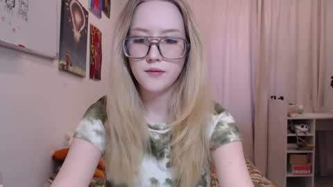 Snapshot of joan_kiss chatting on 18, 6, 2026 joan_kiss online show from 18, 6, 2026