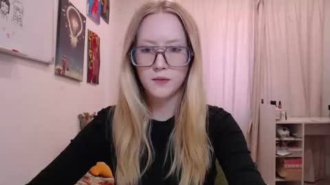 Snapshot of joan_kiss chatting on 11, 7, 2026 joan_kiss online show from 11, 7, 2026