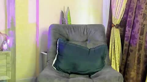 Snapshot of joan_saenz chatting on 23, 2, 2025 JOAN SAENZ online show from 23, 2, 2025