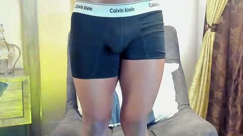 Snapshot of joan_saenz chatting on 9, 3, 2025 JOAN SAENZ online show from 9, 3, 2025