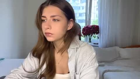 Snapshot of joandonelly chatting on 26, 6, 2026 Bella online show from 26, 6, 2026