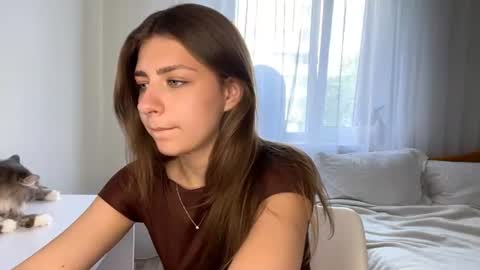 Snapshot of joandonelly chatting on 16, 7, 2026 Bella online show from 16, 7, 2026