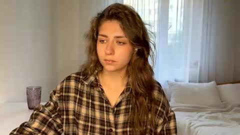 Snapshot of joandonelly chatting on 28, 7, 2026 Bella online show from 28, 7, 2026