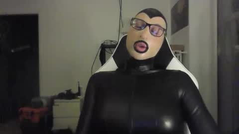 Snapshot of joanesxfree chatting on 16, 10, 2025 The sweetest toy online show from 16, 10, 2025