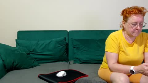 Snapshot of joannaandneighbour chatting on 6, 5, 2026 Joanna and Greg online show from 6, 5, 2026