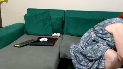 Snapshot of joannaandneighbour chatting on 26, 5, 2026 Joanna and Greg online show from 26, 5, 2026